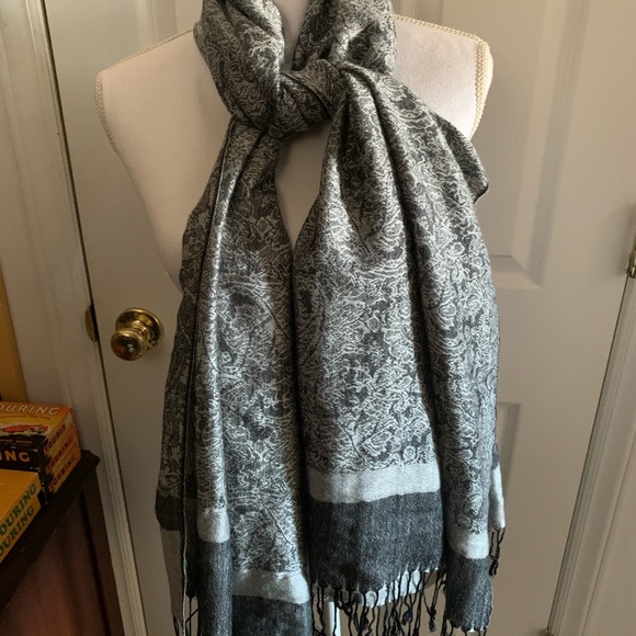 pashmina Accessories - Gray Pattern Pashmina Scarf
